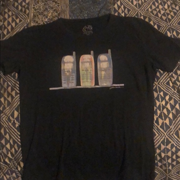 2/$20 John Lennon cell phone tee - Picture 2 of 3